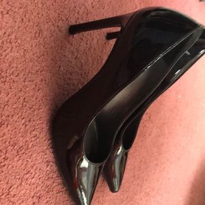 Stuart weitzman patent heel